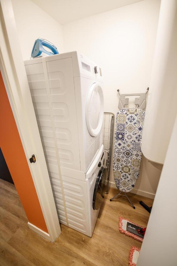 Trendy Design 55M2 Apartment With Balcony - Db6B 스헤르토헨보스 외부 사진